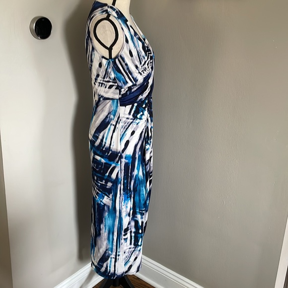 Adrianna Papell tie die blue dress perfect - Picture 5 of 9